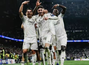 开云体育官网-15冠王装死？残阵皇马狂虐13亿欧曼城 亨利:我穿上这球衣能长头发