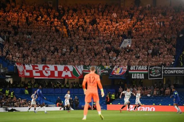 1744932429128068866.jpg 1744932129484.jpg